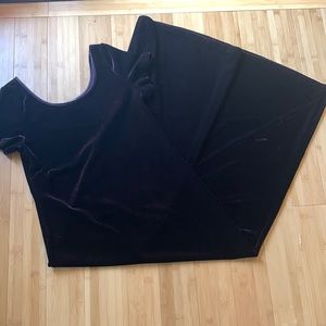 Laura Ashley vintage short sleeve dark purple velvet-like long dress